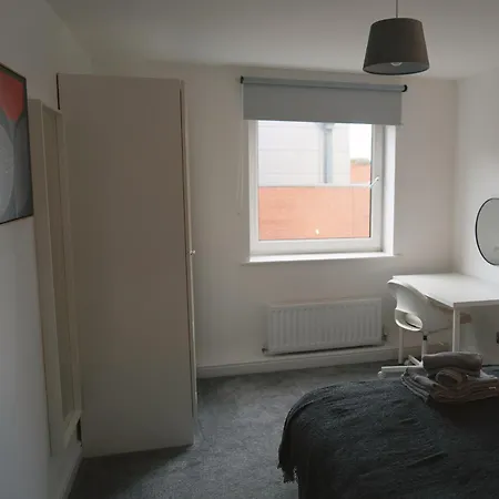 Stylish 3bed Apt, Prime Location, Sleeps 6 * Leeds (West Yorkshire)