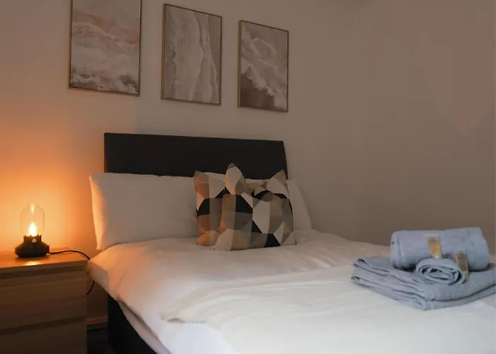 Stylish 3bed Apt, Prime Location, Sleeps 6 * 利兹