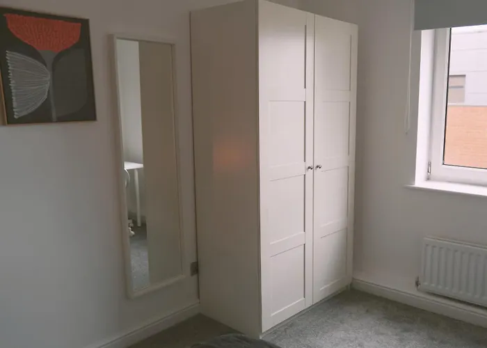 Stylish 3bed Apt, Prime Location, Sleeps 6